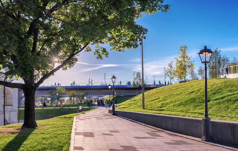 Парк «Зарядье» в Москве Парк «Зарядье» в Москве